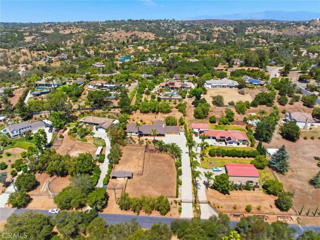 https://cdn.realtyfeed.com/cdn/127/306728087/c6382cc0112ec81715ca881b3f72f4fe.webp