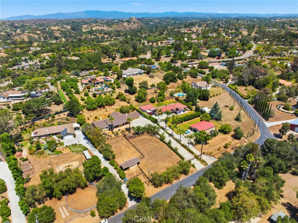 https://cdn.realtyfeed.com/cdn/127/306728087/c6bf98a572ea90a7516e324af9088a55.webp
