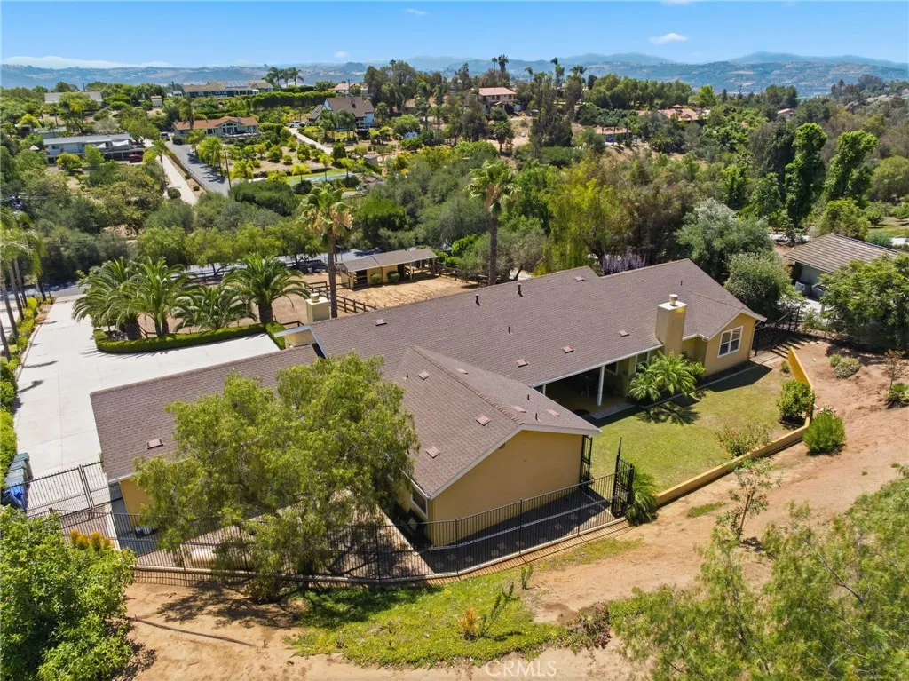 https://cdn.realtyfeed.com/cdn/127/306728087/d714c4a8c1e6fc5d02e28337bfa3cbec.webp