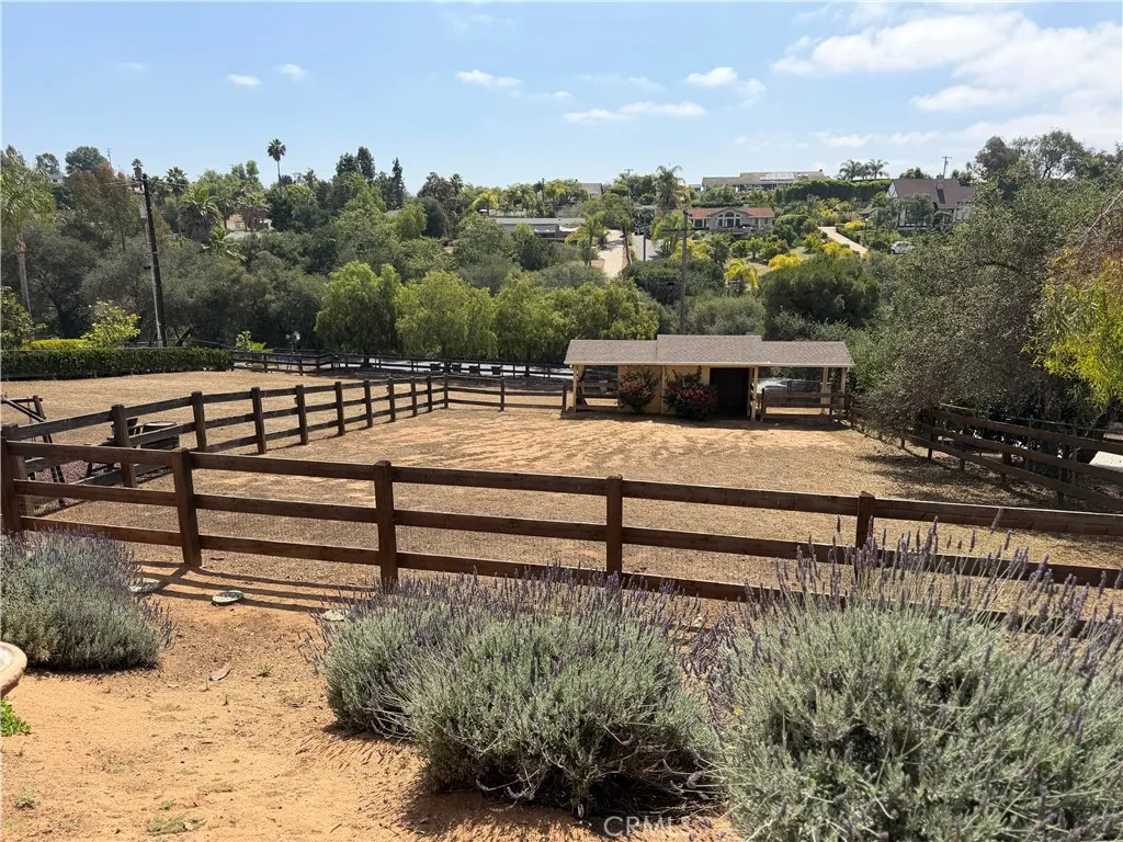 https://cdn.realtyfeed.com/cdn/127/306728087/e4369ffca1667d9865354e815fa9a3a3.webp