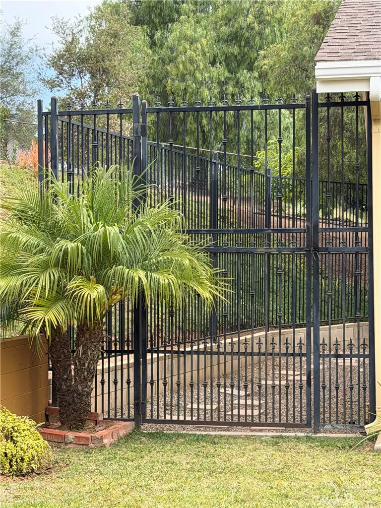 https://cdn.realtyfeed.com/cdn/127/306728087/ffb4c60e12b4cd64dd55b51ab386fcee.webp