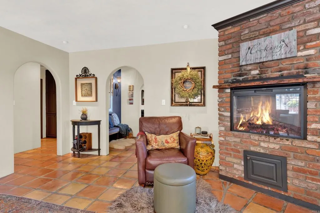https://cdn.realtyfeed.com/cdn/127/306728094/10e03aa739c6567ba22af1bfdb9b7516.webp