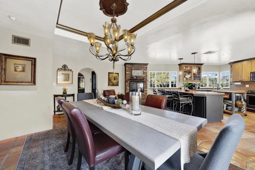 https://cdn.realtyfeed.com/cdn/127/306728094/3dff9ad5758b642303a3b377806e67cc.webp
