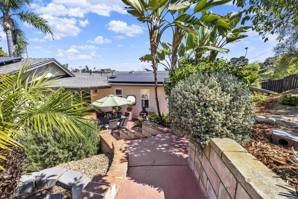 https://cdn.realtyfeed.com/cdn/127/306728094/457a9194768032ba53e274feeb352b0a.webp