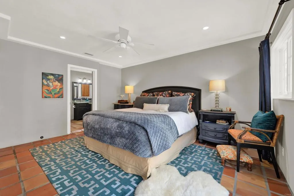 https://cdn.realtyfeed.com/cdn/127/306728094/536d2702acb5ed4f6146fa22262459ec.webp
