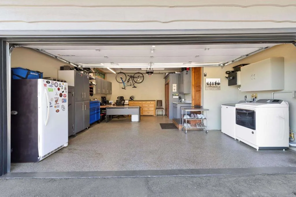 https://cdn.realtyfeed.com/cdn/127/306728094/772c3322a8e53900b894493db8640a4f.webp