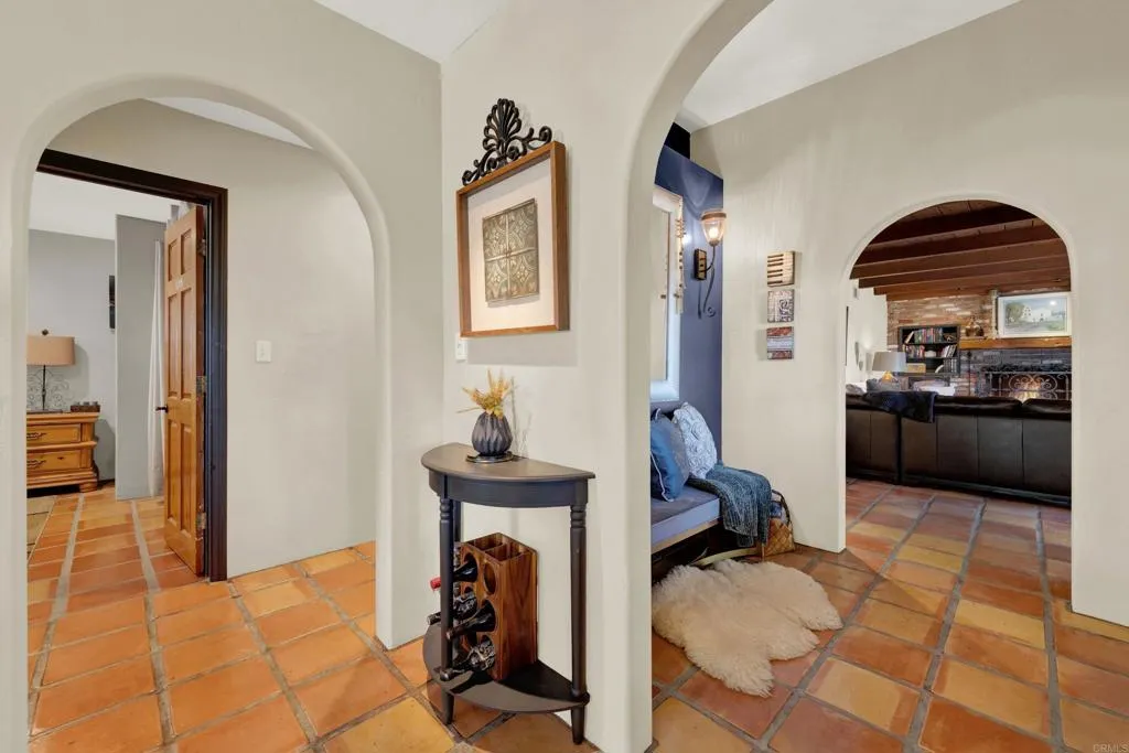 https://cdn.realtyfeed.com/cdn/127/306728094/7c884e74f3797f6765f6e9e7a361e31c.webp