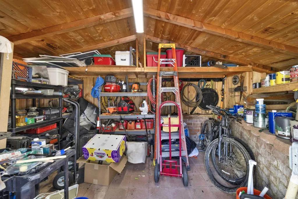 https://cdn.realtyfeed.com/cdn/127/306728094/8a0f16fd50c97f741719ce909273a1c8.webp