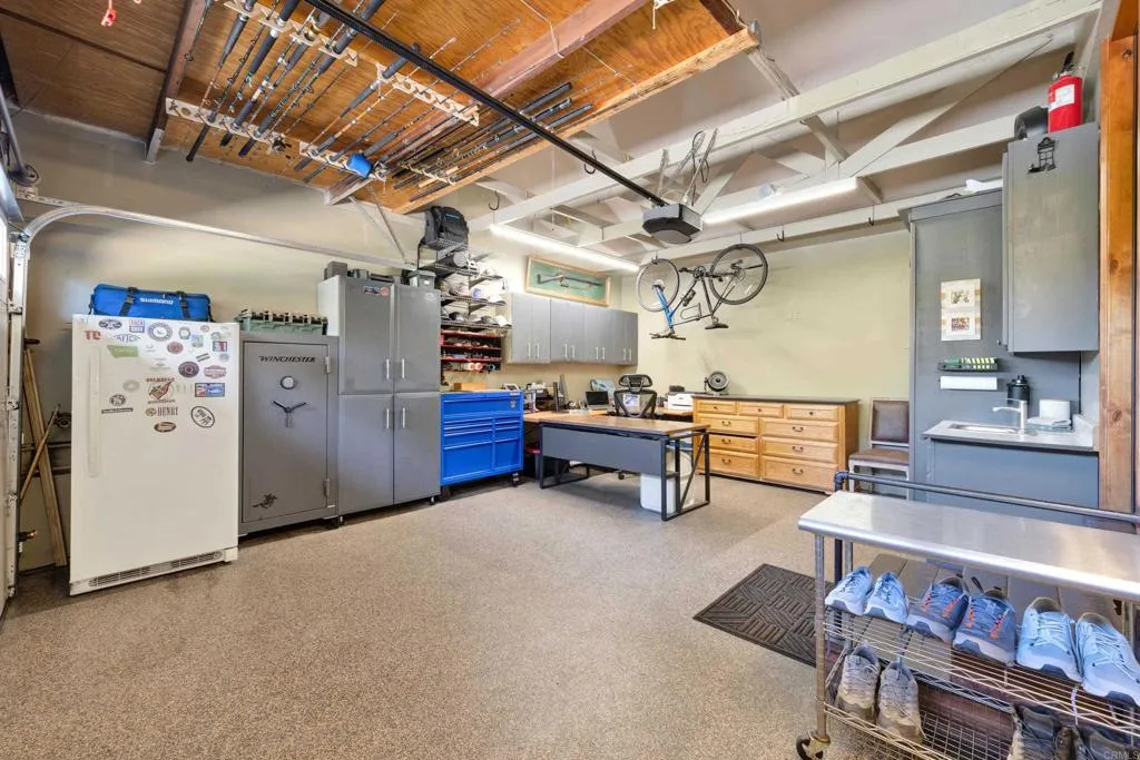 https://cdn.realtyfeed.com/cdn/127/306728094/a5d93e5163c16fad8dd8c1e325d85602.webp
