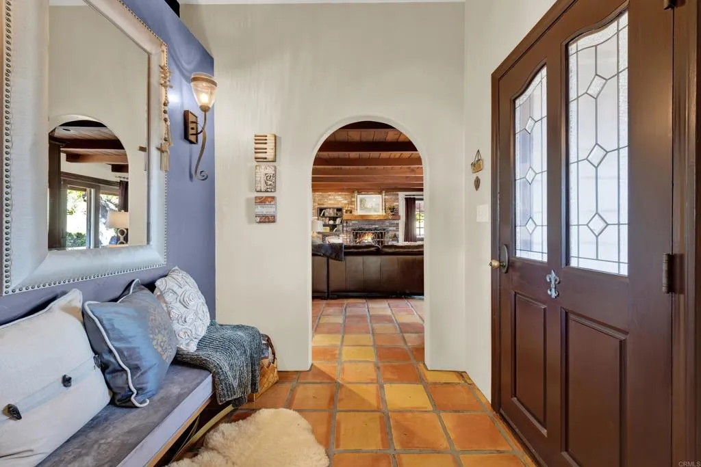 https://cdn.realtyfeed.com/cdn/127/306728094/a8b7ac79104b765d6f5b46767701d794.webp