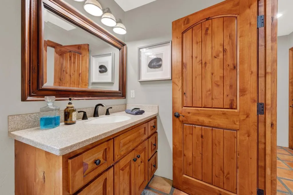 https://cdn.realtyfeed.com/cdn/127/306728094/c7a567d87cb133ebe0f0e08f6d0af129.webp