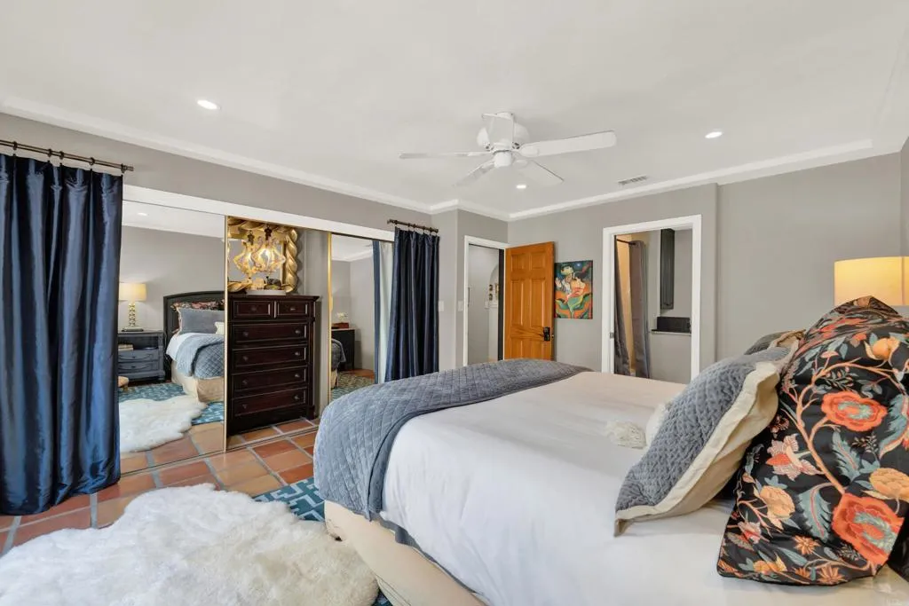 https://cdn.realtyfeed.com/cdn/127/306728094/c8a2cf74d904d452b0ac3b29888b050c.webp