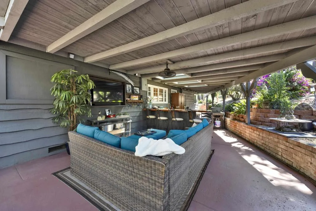 https://cdn.realtyfeed.com/cdn/127/306728094/f3e80c6698e7184027e7e398b258ade3.webp