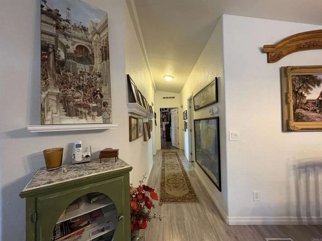 https://cdn.realtyfeed.com/cdn/127/306728113/b4078c277291ae98bb2fa1b3db5f0267.webp