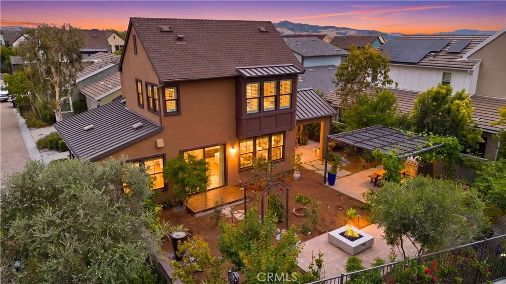 41 Ocaso Street