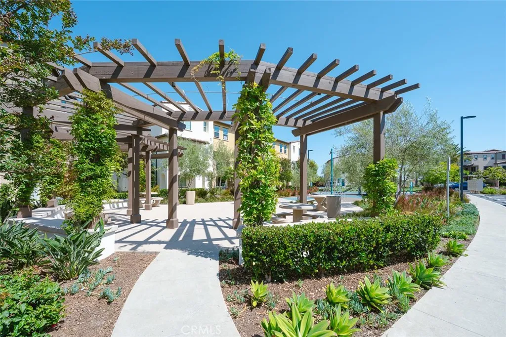 https://cdn.realtyfeed.com/cdn/127/306728145/0e2453b39d77856ea1c37b50ae758d94.webp