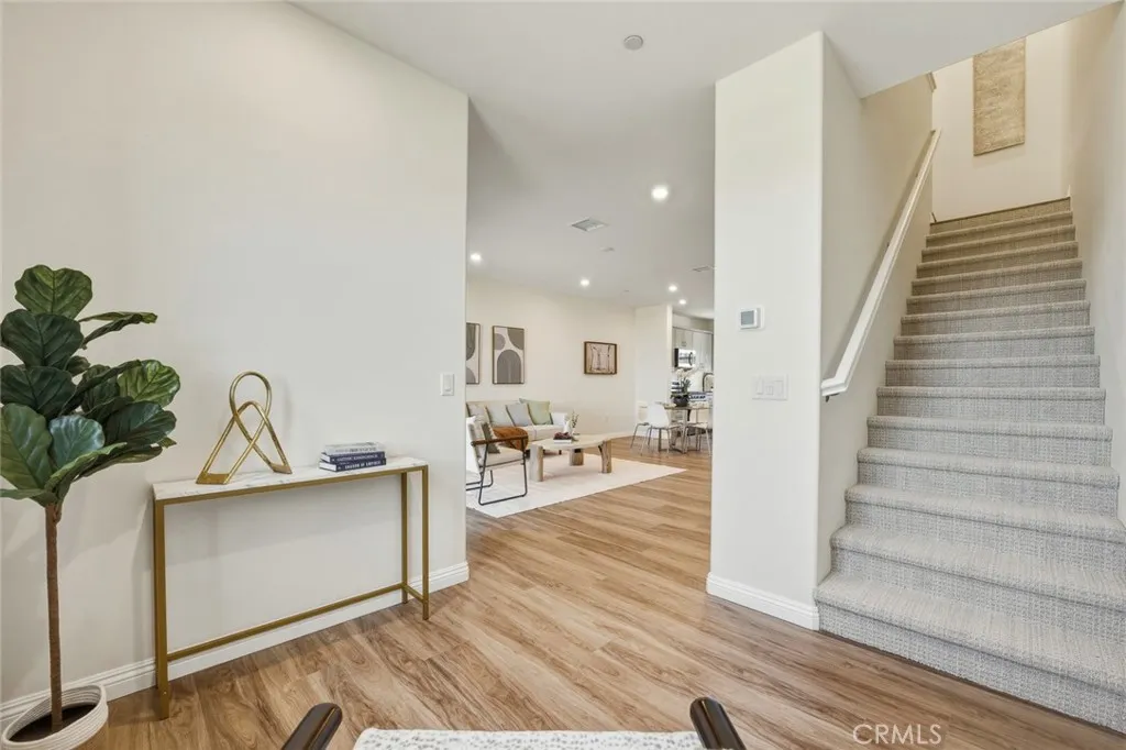 https://cdn.realtyfeed.com/cdn/127/306728145/2786be49fc785393a5c38e5f74025009.webp