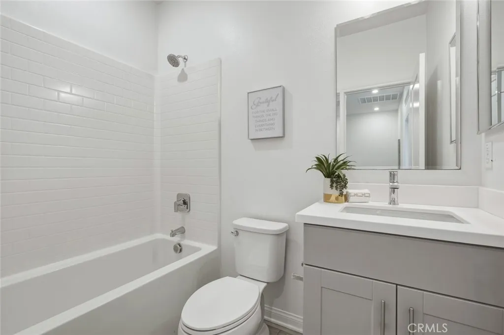 https://cdn.realtyfeed.com/cdn/127/306728145/2f6c0291a6268e324d4b4108b8cc5b48.webp