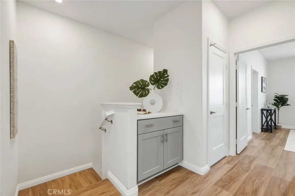 https://cdn.realtyfeed.com/cdn/127/306728145/6dfe26643a1633a6fb64224a999277b4.webp