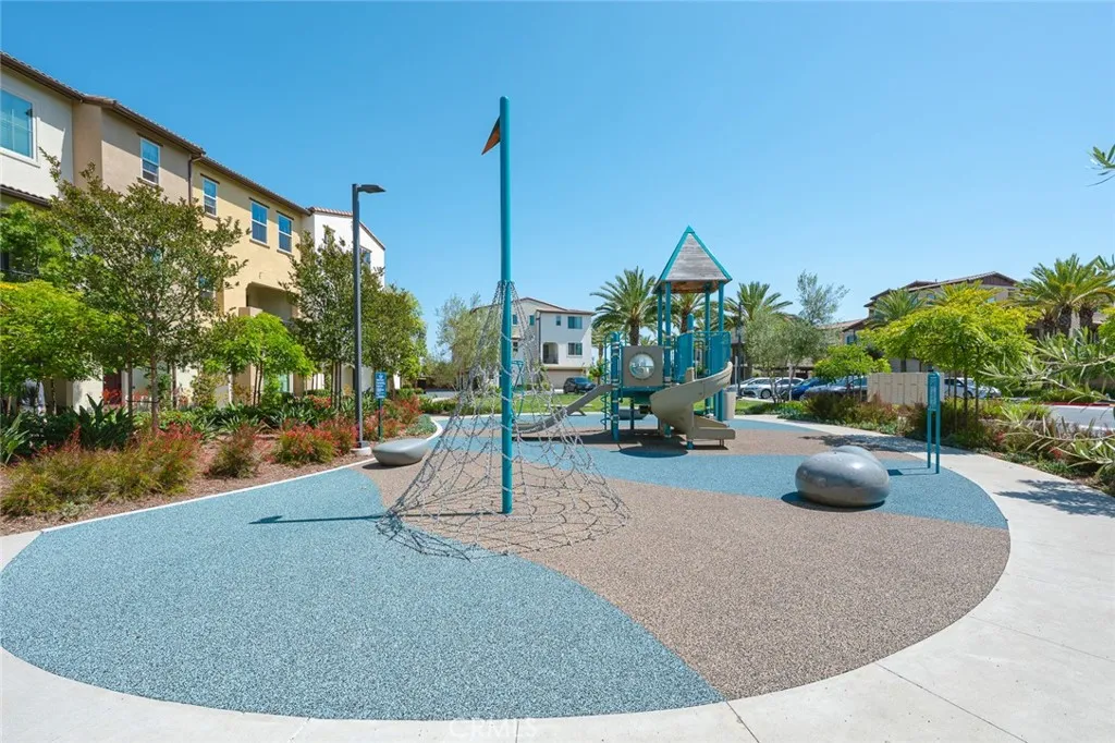 https://cdn.realtyfeed.com/cdn/127/306728145/7ee97ee08c17bdc83a523590e1397fba.webp