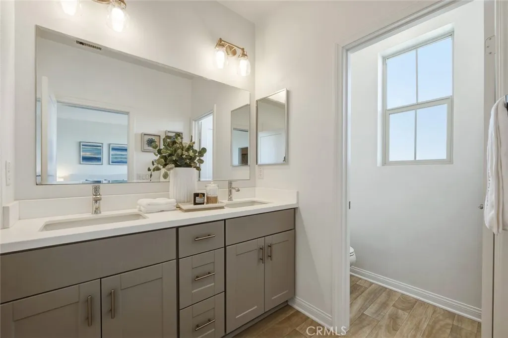 https://cdn.realtyfeed.com/cdn/127/306728145/a058ca2f489d624e6ea28306ee802cbe.webp