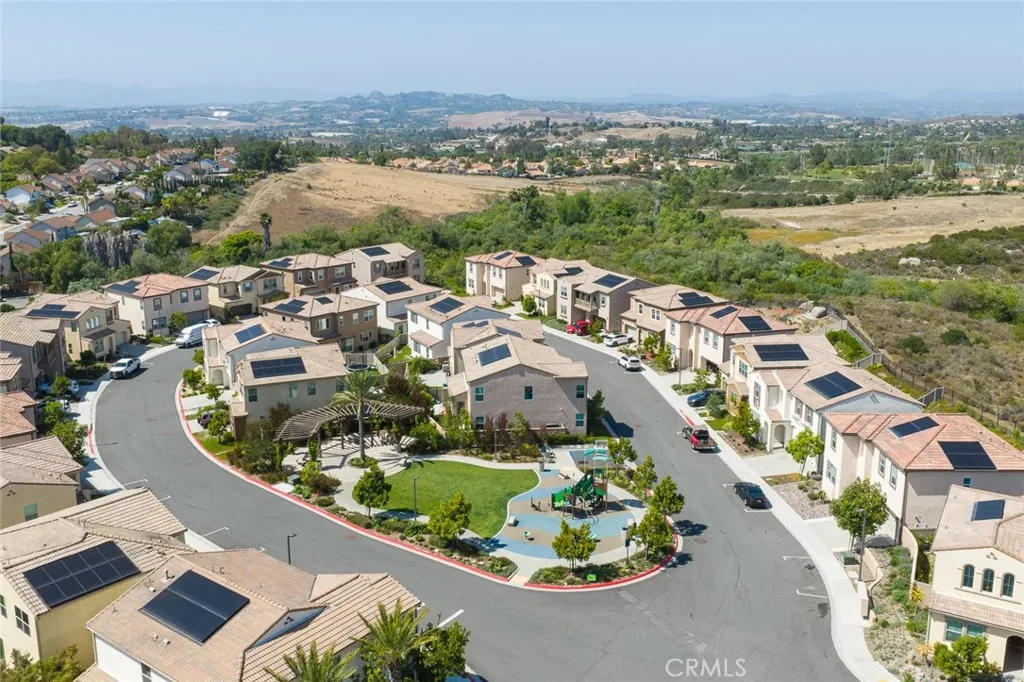 https://cdn.realtyfeed.com/cdn/127/306728145/f4d7edf7a2e9d9f32c7368a7bb22bebc.webp