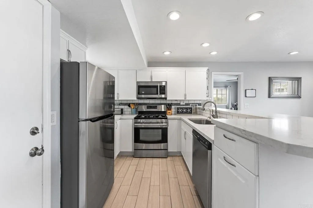Photo #12: PTP2604028 Listing: Photo #12