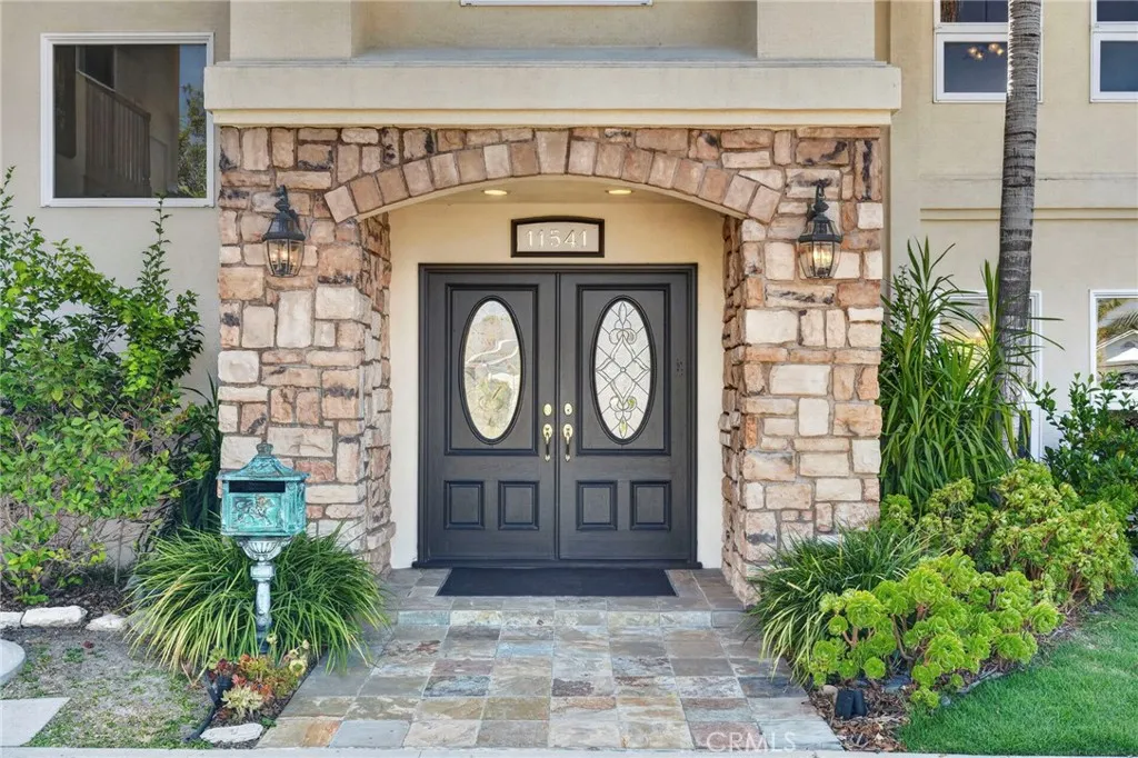 11541 Donovan Road, Rossmoor, CA 90720 - Photo 2 of 49, Rossmoor, CA