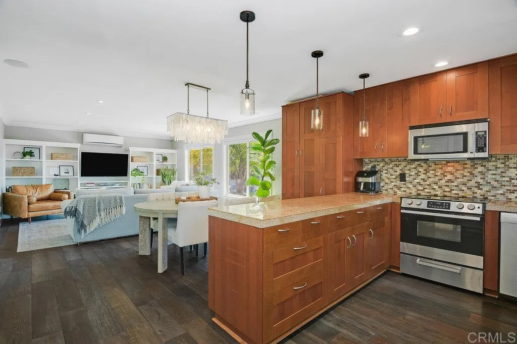 https://cdn.realtyfeed.com/cdn/127/306728172/a3ff03a410a264577f8d8f5c53df72d1.webp