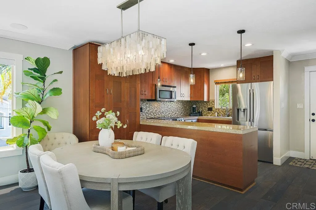 https://cdn.realtyfeed.com/cdn/127/306728172/b75771d7bb08eecf724eb79e36f7bad3.webp