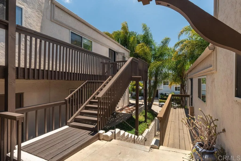 https://cdn.realtyfeed.com/cdn/127/306728172/f97538ddb925167abb55eaaecbe35e2c.webp
