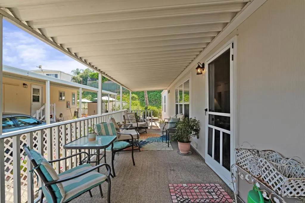 https://cdn.realtyfeed.com/cdn/127/306728176/98687212e3da862144c183e5e81e88f5.webp