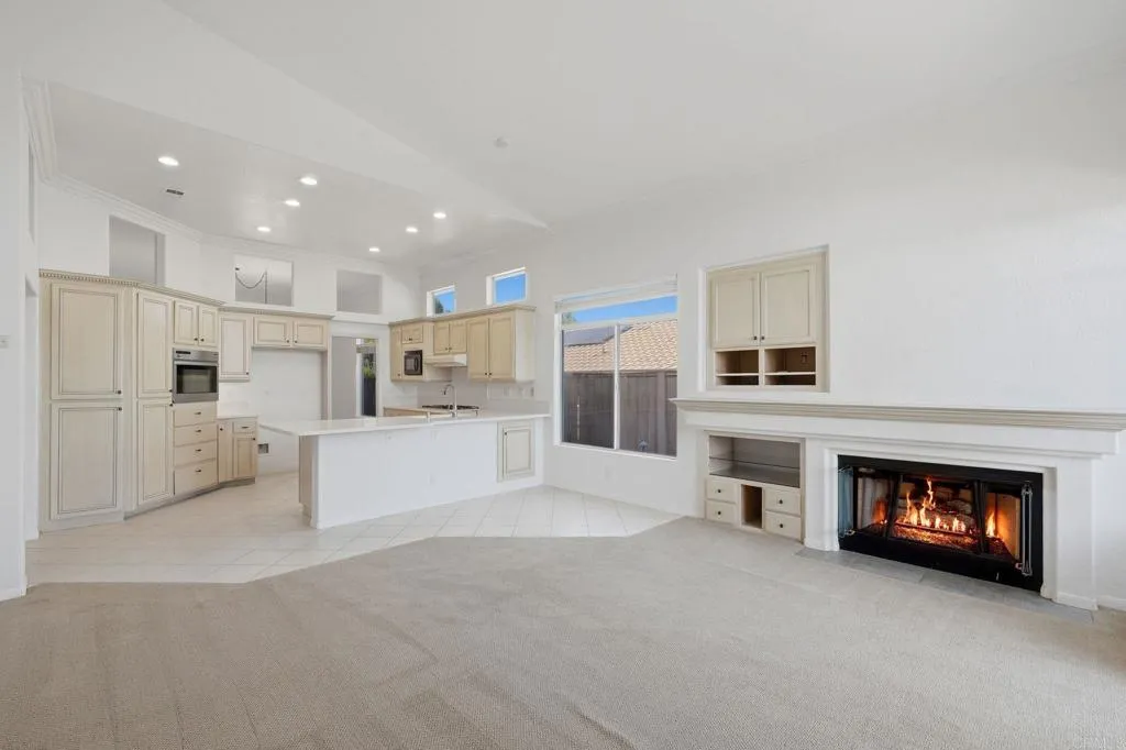 https://cdn.realtyfeed.com/cdn/127/306728177/003fa769bd99bfddfce983eae0712a3c.webp