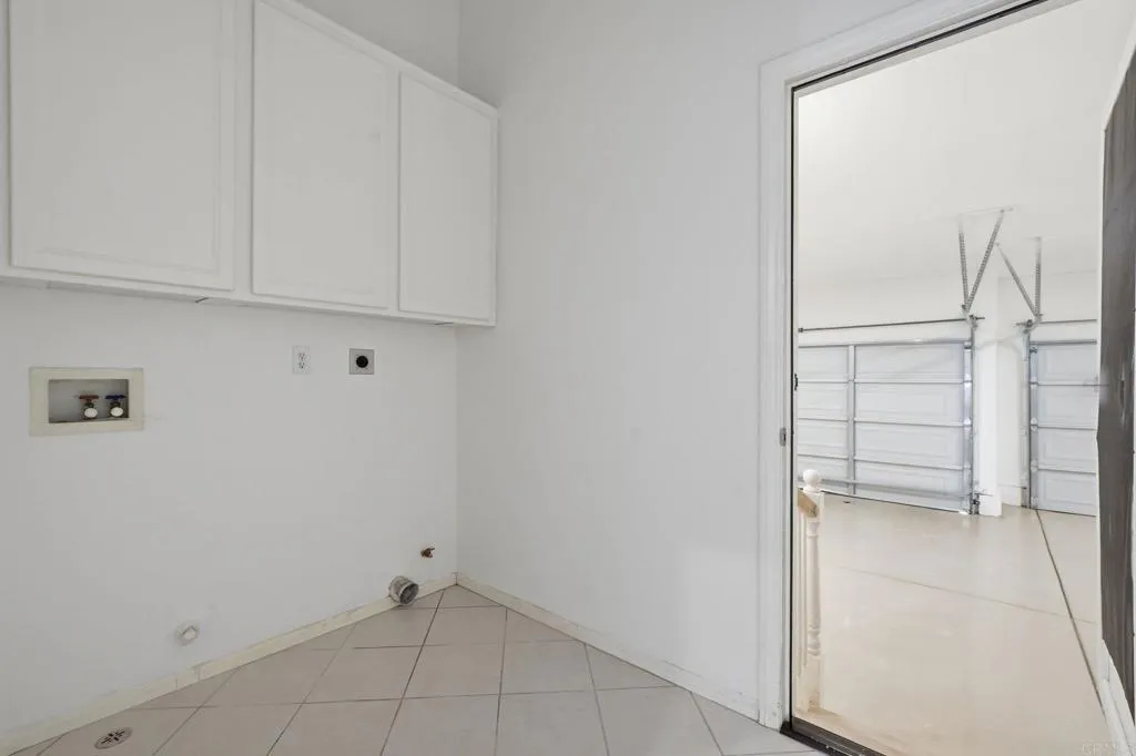 https://cdn.realtyfeed.com/cdn/127/306728177/652d433f025fe594ed7027fd1b5d6751.webp