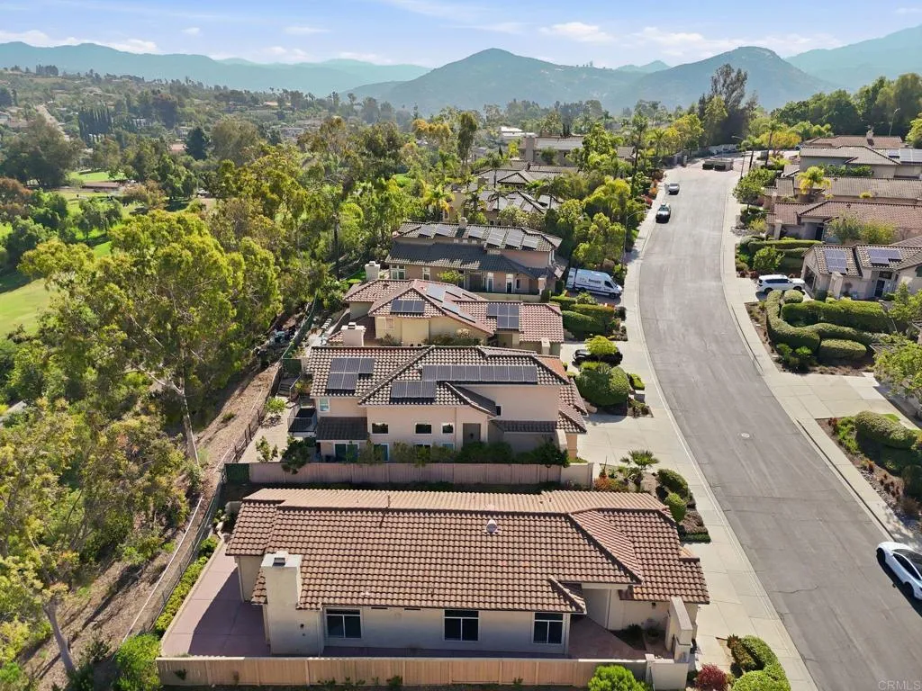 https://cdn.realtyfeed.com/cdn/127/306728177/df905d38e9a92873652ba6a736cf208d.webp