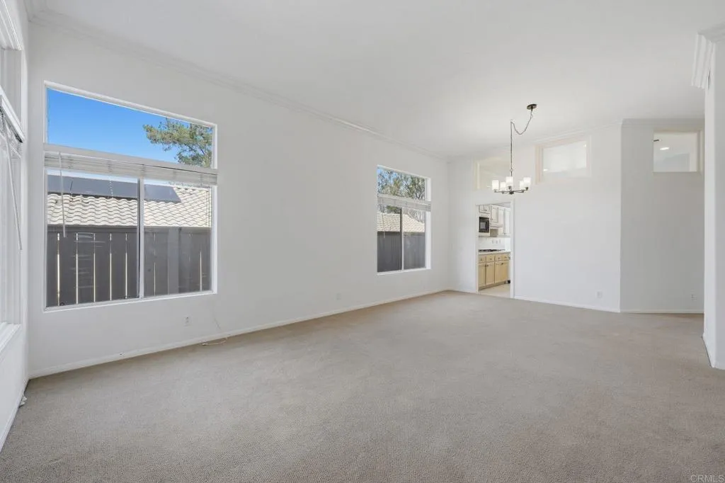 https://cdn.realtyfeed.com/cdn/127/306728177/fd65f844fe054c9751077a3ddcbb5837.webp