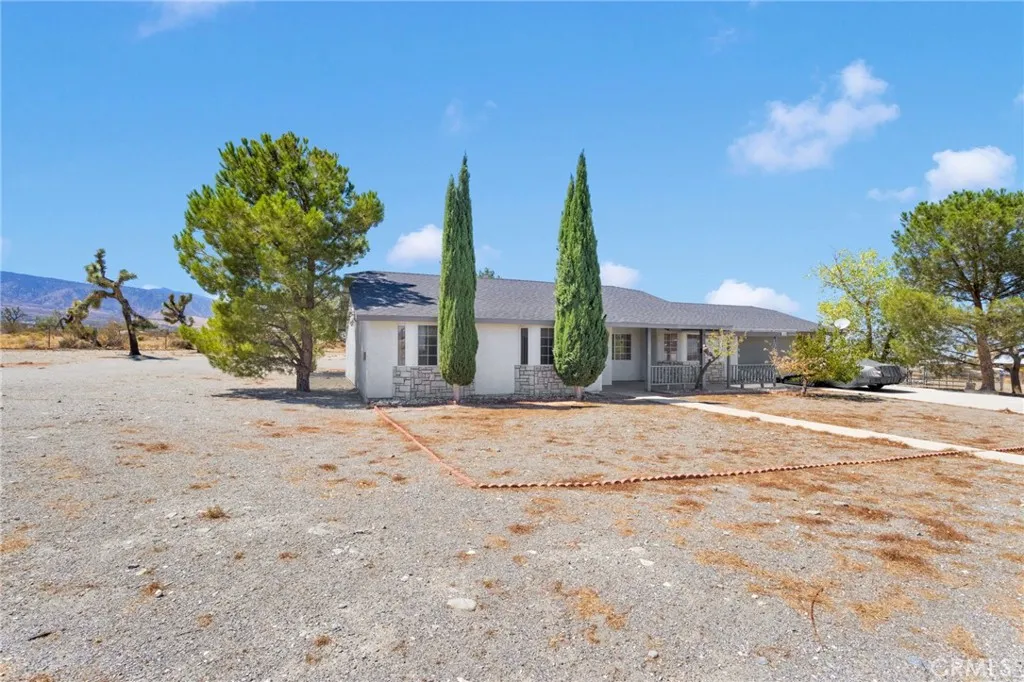 11574 Silver Rock, Pinon Hills, CA 92372 - Photo 3 of 50, Pinon Hills, CA