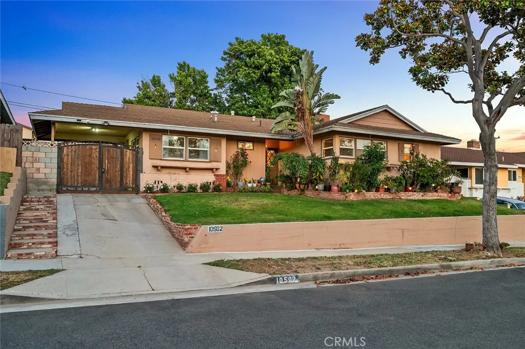 Inglewood, CA 90303