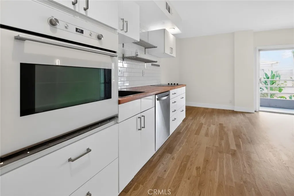 1131 Alta Loma Unit 308, West Hollywood, CA 90069 - Photo 5 of 29, West Hollywood, CA