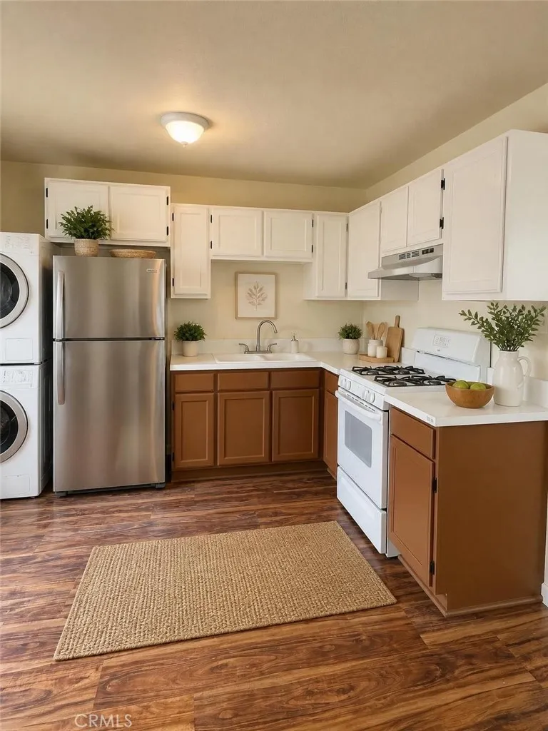 321 W 83rd, Los Angeles, CA 90003 - Photo 2 of 12, Los Angeles, CA