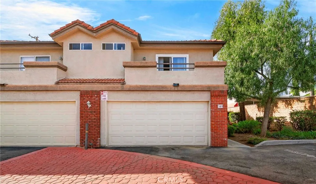 Azusa, CA 91702