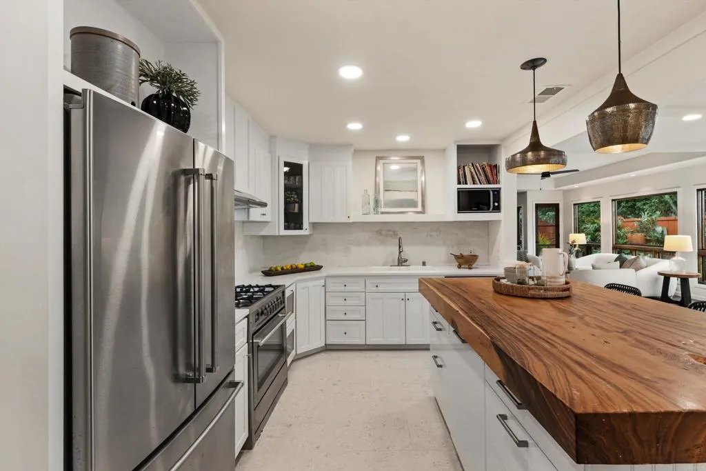 https://cdn.realtyfeed.com/cdn/127/306728414/863a33a89e9eebd1df47315eacd6b59f.webp