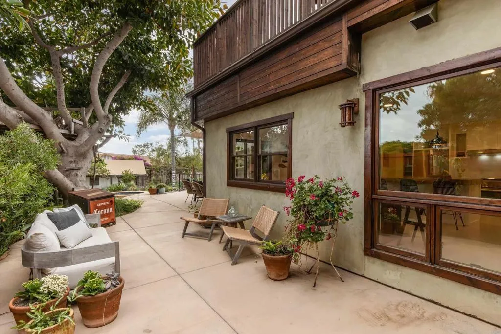 https://cdn.realtyfeed.com/cdn/127/306728414/b904424d9740c756c00743dc5df9ce11.webp