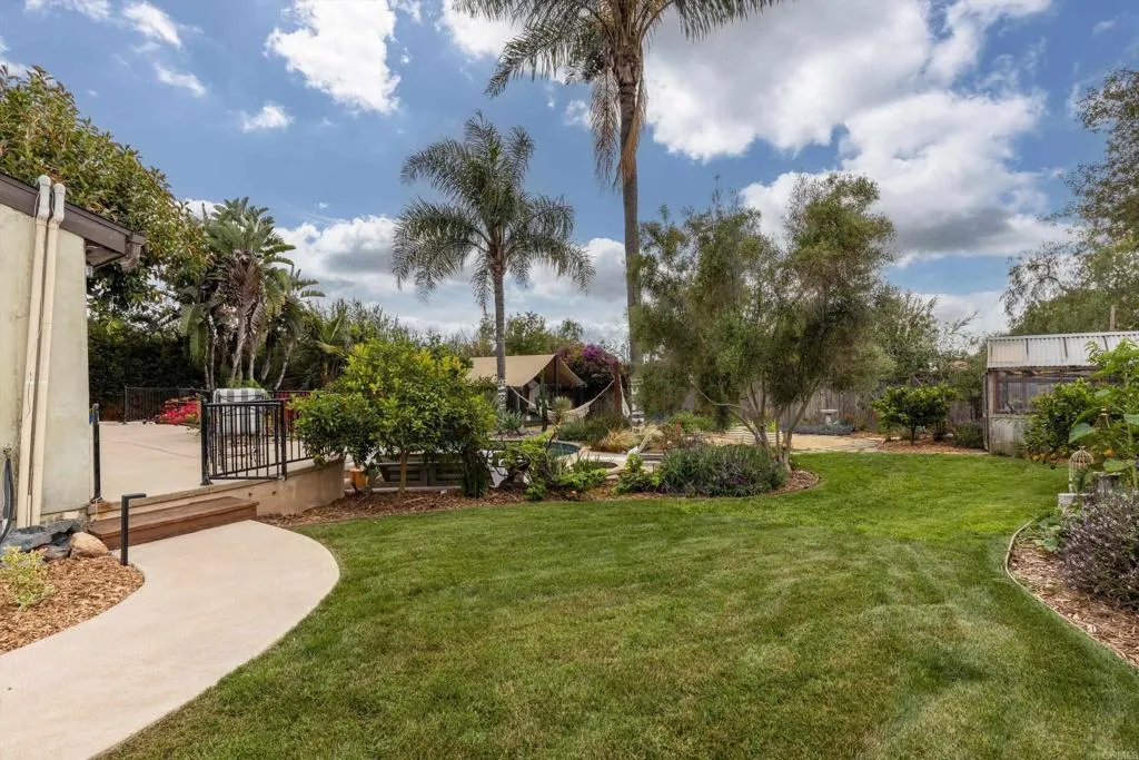 https://cdn.realtyfeed.com/cdn/127/306728414/e382293b04352f7c7b1892e7043e76cb.webp