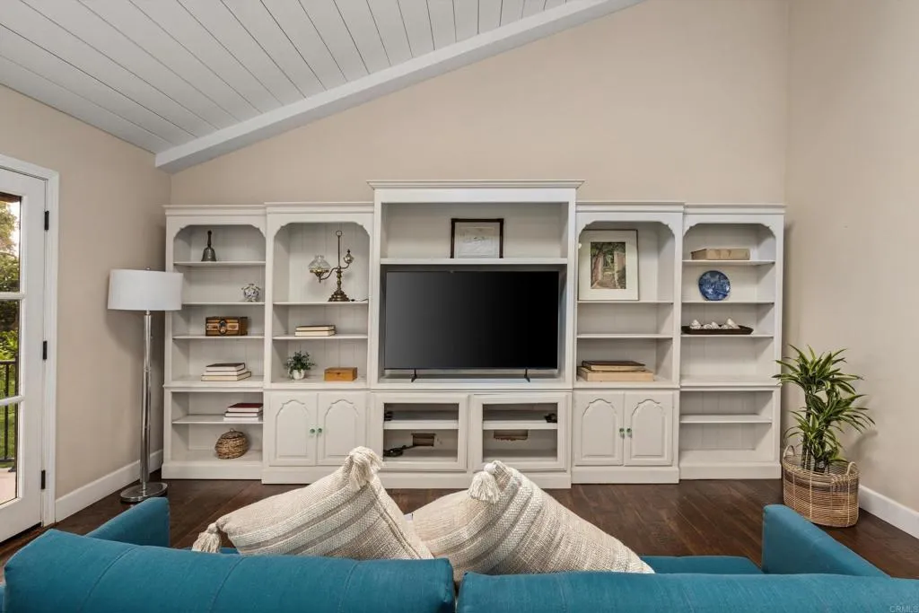 https://cdn.realtyfeed.com/cdn/127/306728414/ff47492d7207457fbcff78fcb21ab132.webp