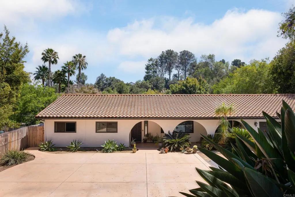 https://cdn.realtyfeed.com/cdn/127/306728450/17ebf9dc630f0de0cb8faa05021818f1.webp