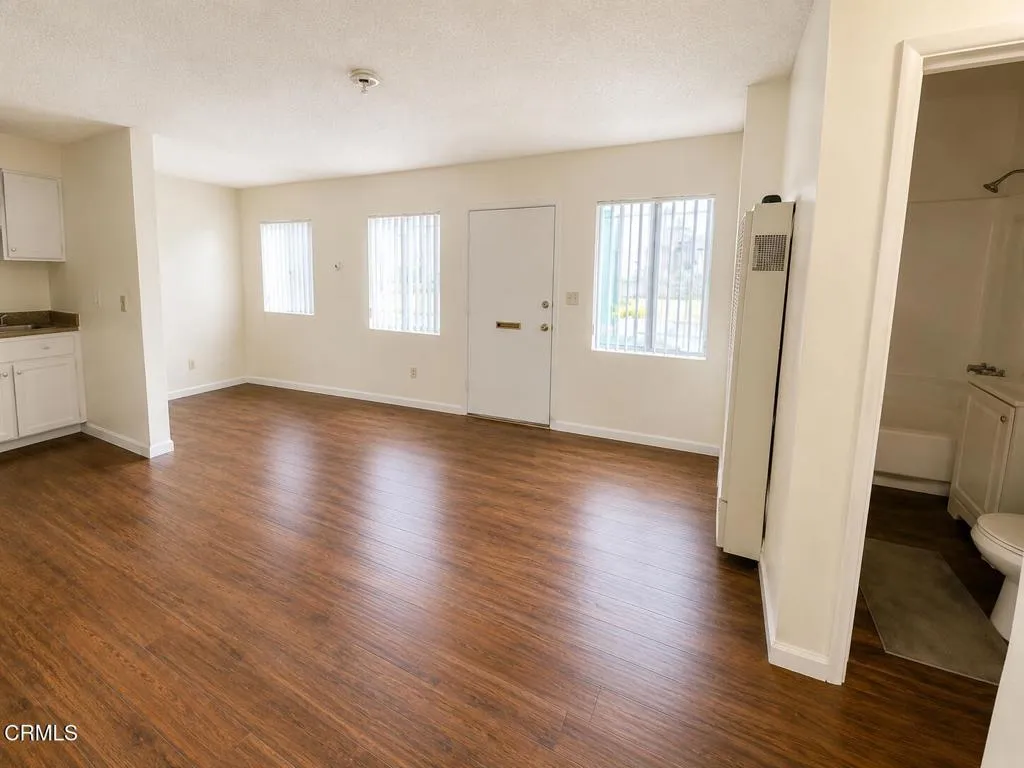 1497 W 29th Street West Unit 3, Los Angeles, CA 90007 - Photo 3 of 5, Los Angeles, CA