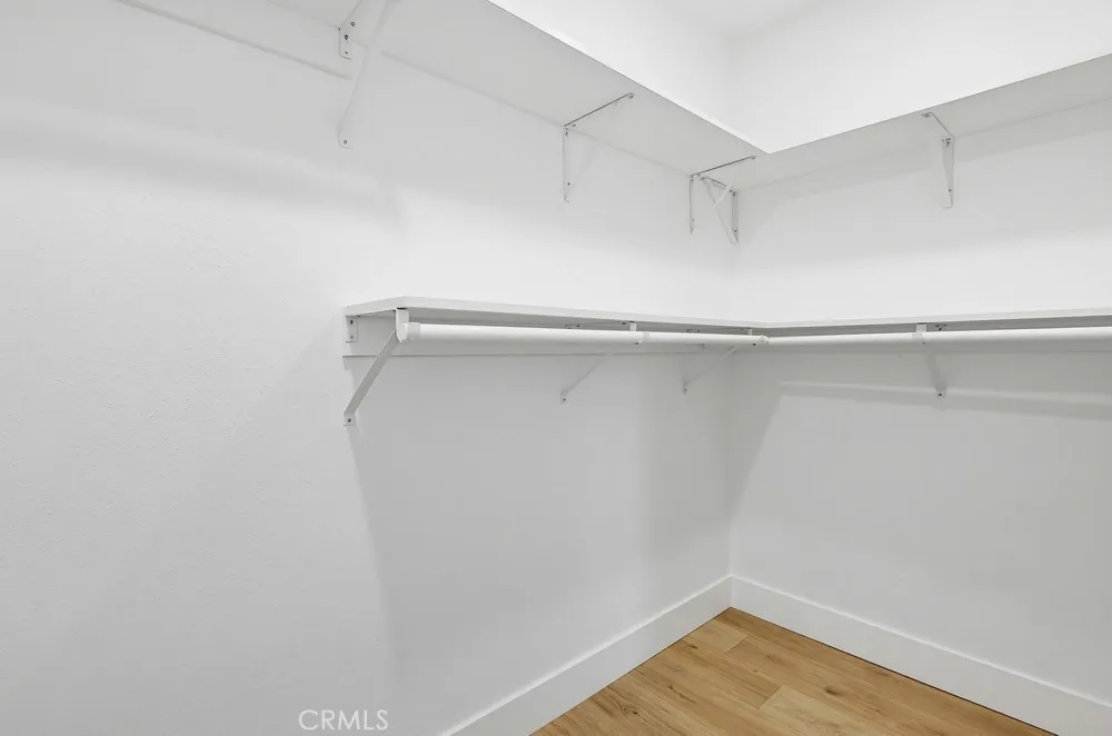 https://cdn.realtyfeed.com/cdn/127/306728538/0b1d0496377e0dc37b6f52af01ab4c73.webp