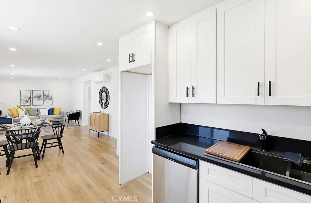 https://cdn.realtyfeed.com/cdn/127/306728538/0b98ad88648db51d01f83e3be529a4b4.webp