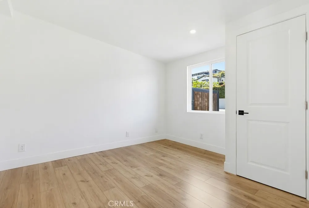 https://cdn.realtyfeed.com/cdn/127/306728538/614820dbbd5eb7c2ad420792d99b1bc2.webp